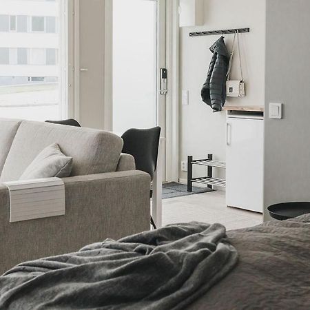 Beautiful New Studio Apartment Nearby The Center Turku Extérieur photo