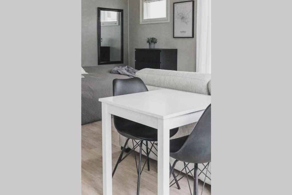 Beautiful New Studio Apartment Nearby The Center Turku Extérieur photo